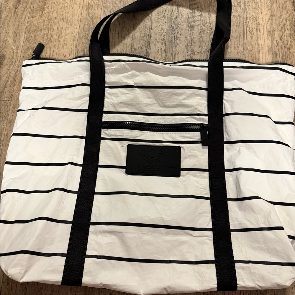 *SOLD* ALOHA Collection Black and White Striped Bag